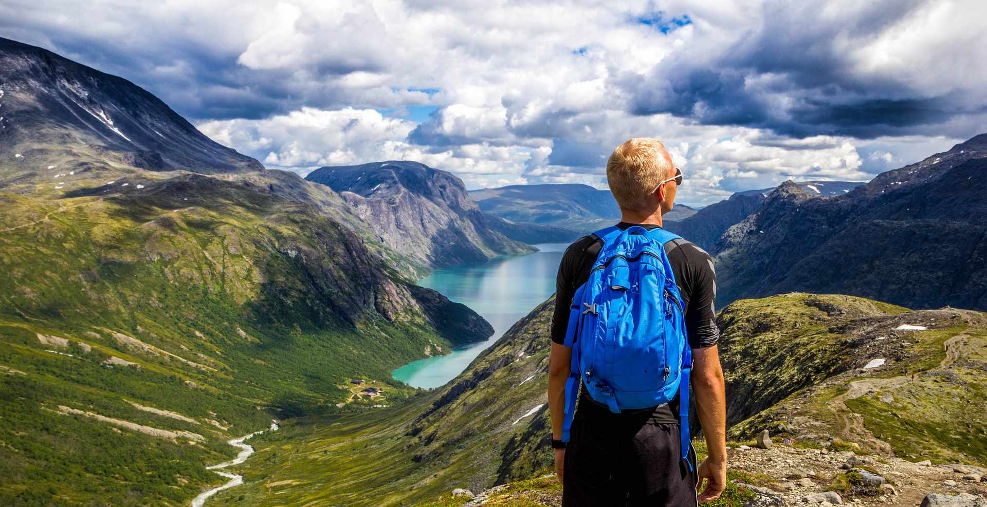 Henning Sørby from Pixabay (1) norway-adventure-outdoors-scenery-hike-kayak-henning-sorby-ute-junker