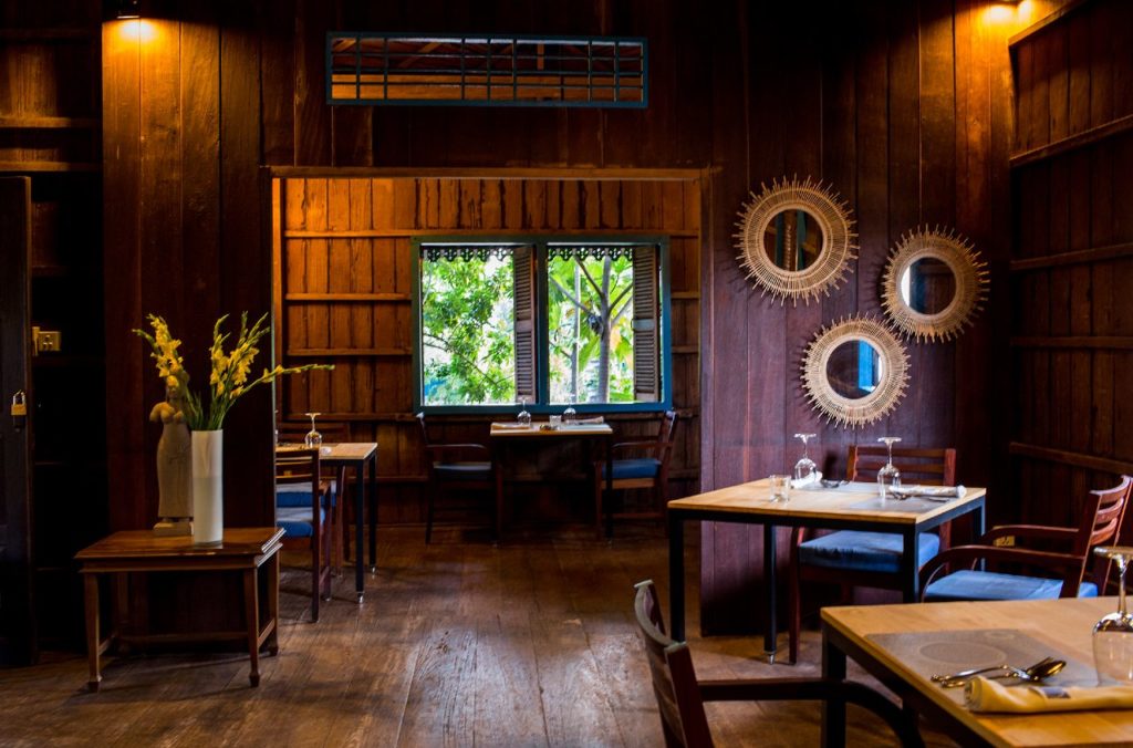 CWD Dining room upstairs (1)
