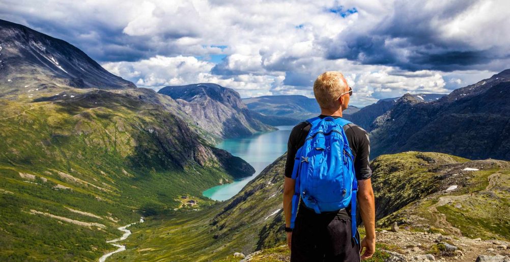 norway-adventure-outdoors-scenery-hike-kayak-henning-sorby-ute-junker