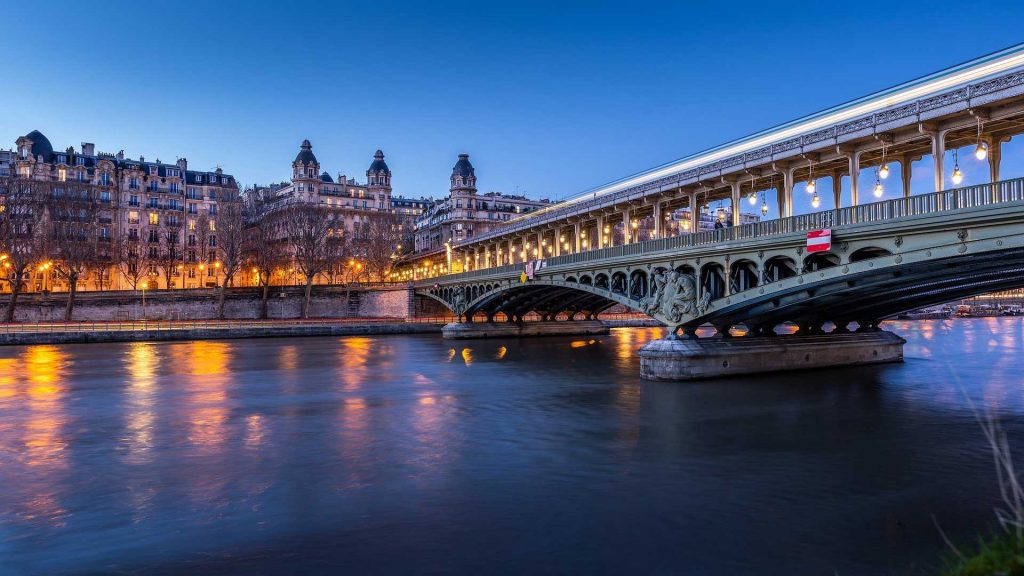 Paris-seine-cruise-pierre-via-pixabay-ute-junker