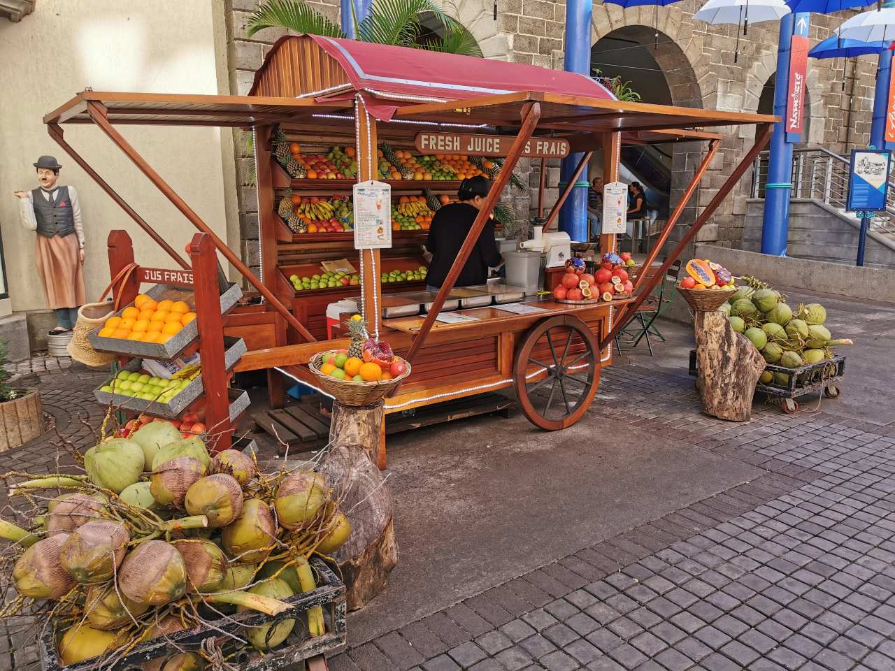 Mauritius-street-food-ricardo-marques-unsplash-ute-junker