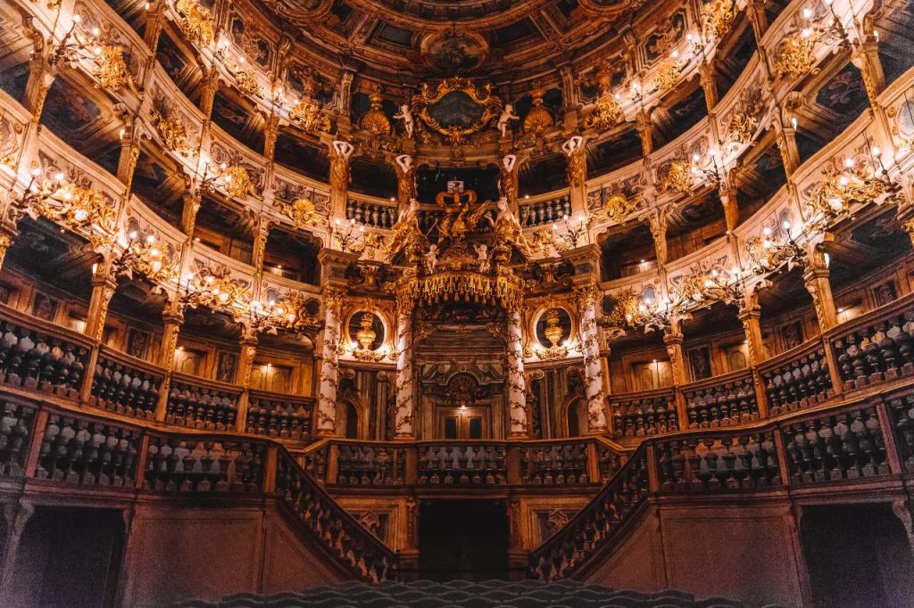 opera-house-bayreuth-melanie-schillinger-ute-junker