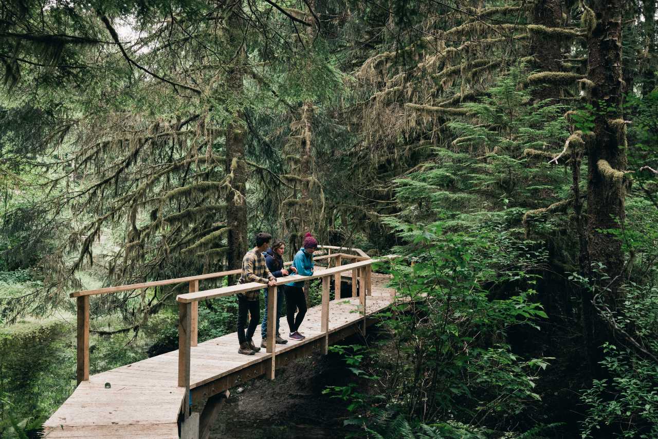 clayoquot-wilderness-lodge-vancouver-island-hiking-ute-junker
