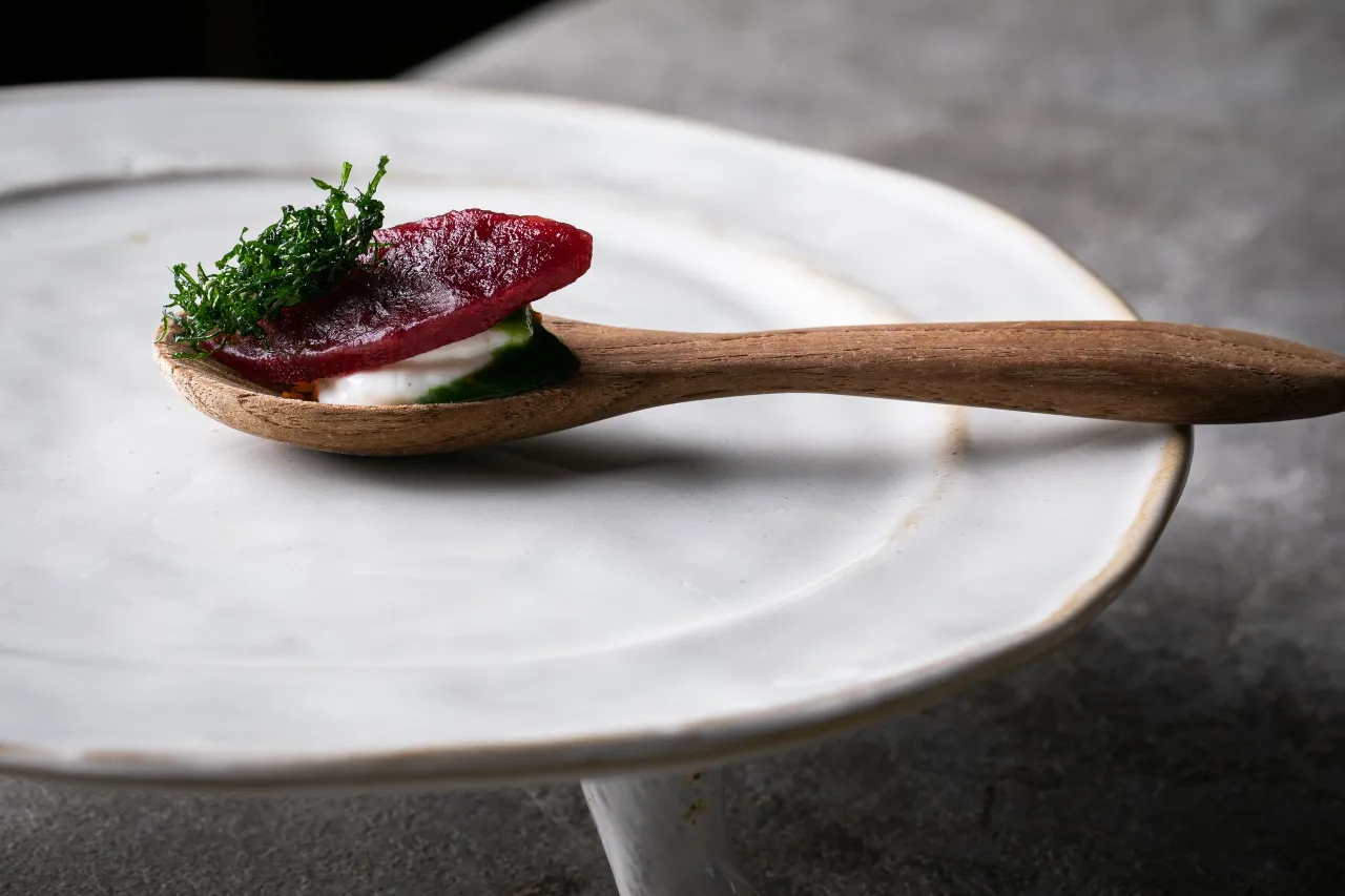 gaa-restaurant-degustation-served-on-wooden-spoon-experiential-dining-bangkok